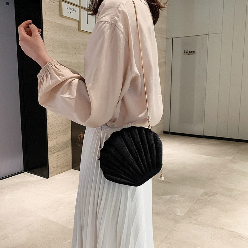 Women Chain Bag Shell Shape Shoulder Bag