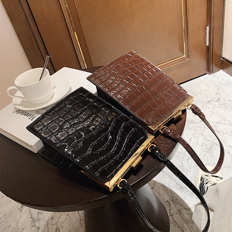 Crocodile Pattern Clip Women Shoulder Bag