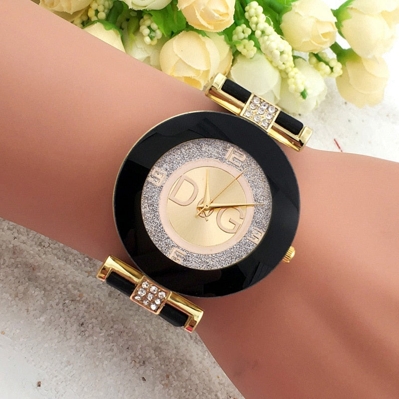 Simple Black White Quartz Watches Women