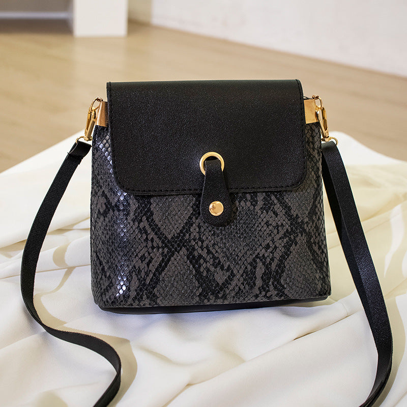 Women&#39;s Bag Snake Pattern Bag